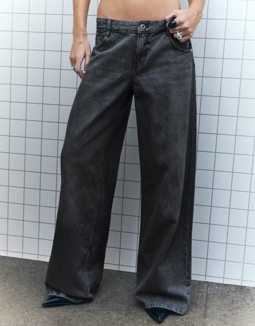 Bershka - Jeans met wijde pijpen en lage taille in zwart, 2 van 4