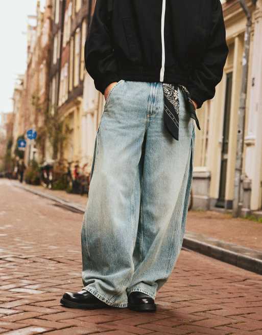 Bershka - Jeans met wijde pijpen in middenblauw, 4 van 4