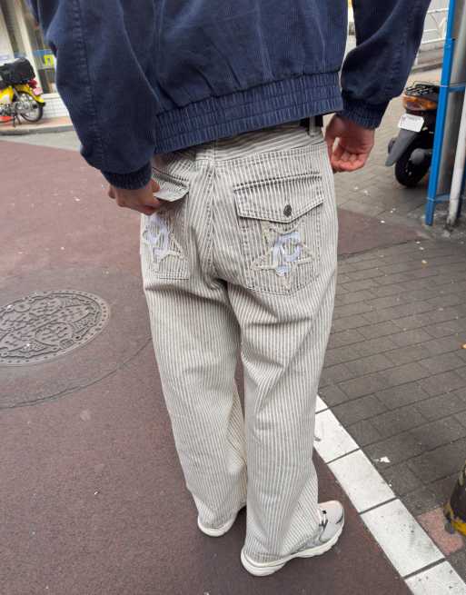 Bershka - Jeans met wijde ronde pijpen in lichtgrijs, 3 van 4