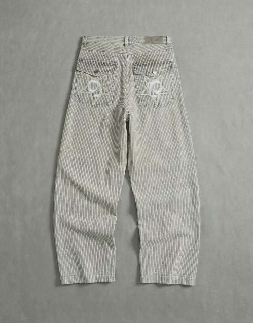 Bershka - Jeans met wijde ronde pijpen in lichtgrijs, 4 van 4