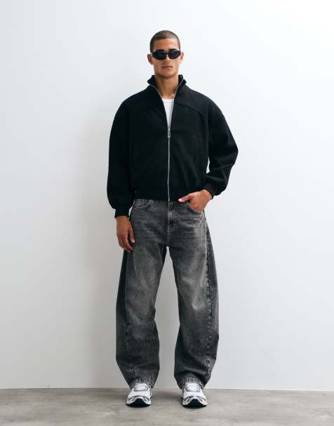 Bershka Jeans mit Twisted Fit in Hellgrau - view 1