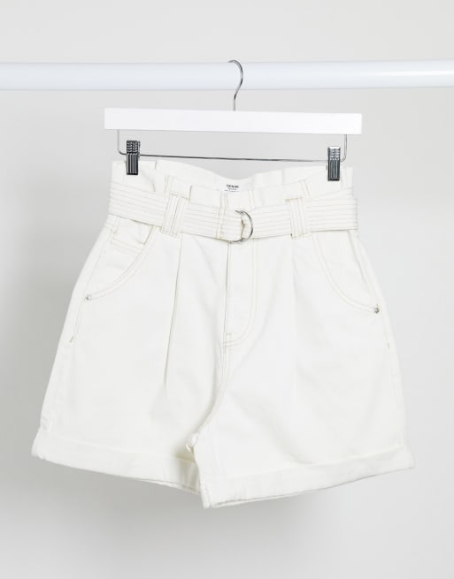 Bershka Jeans Shorts Mit Paperbag Taille In Weiss Asos