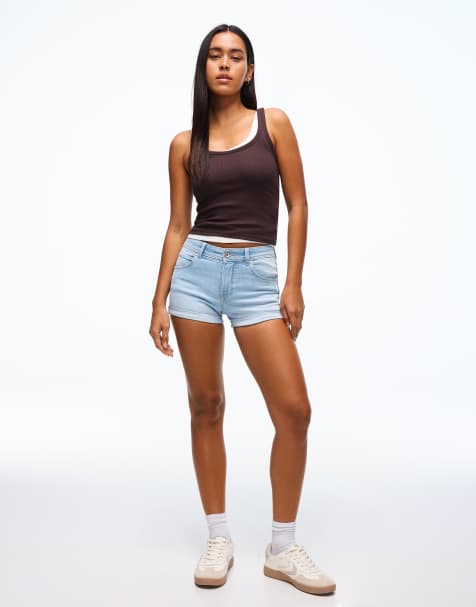 Bershka – Jeansshorts in Hellblau mit Umschlag - view 1