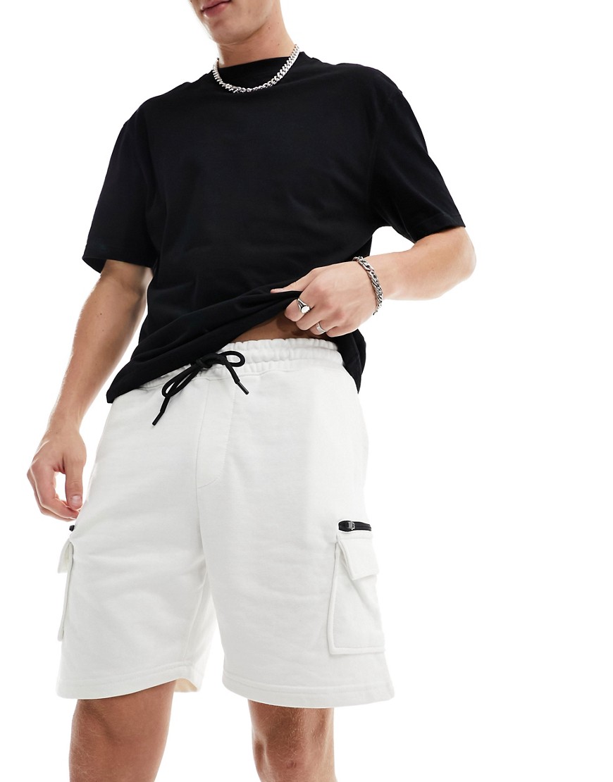 jersey cargo shorts in white