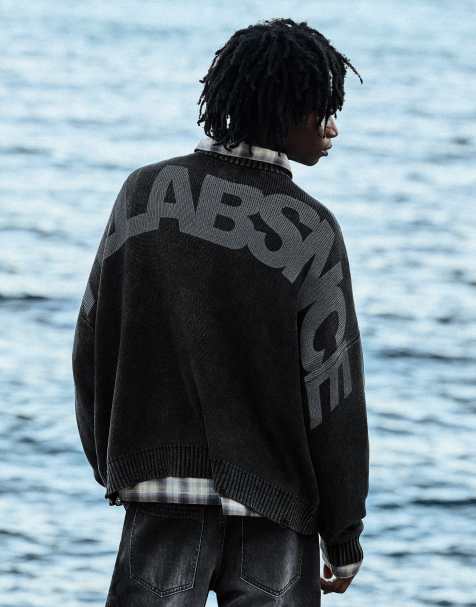 Bershka jersey med slidt vasket print i grå og sort - view 1