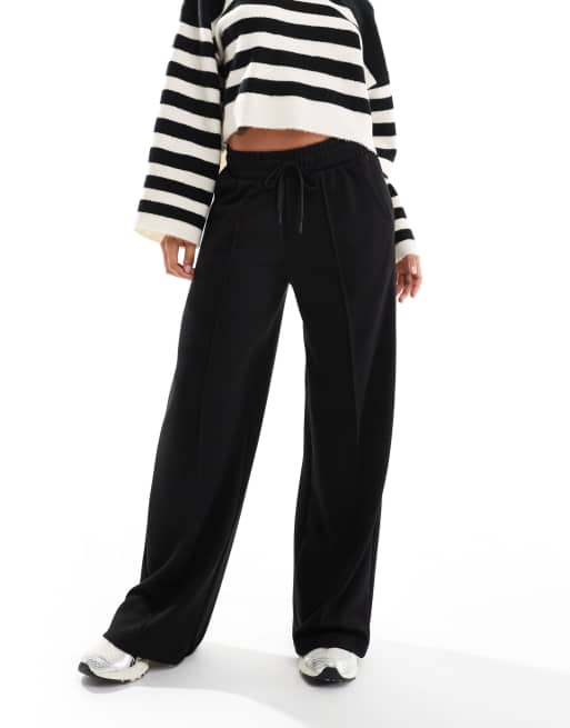 Bershka - Joggers allacciati in vita a fondo ampio neri