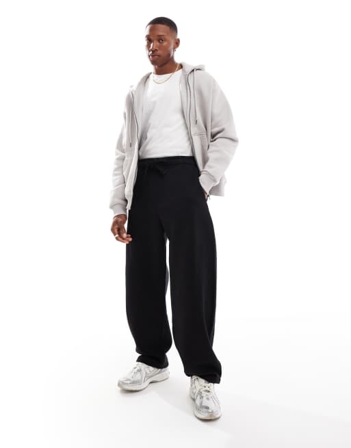 Bershka - Joggingbroek met baggy pasvorm in zwart
