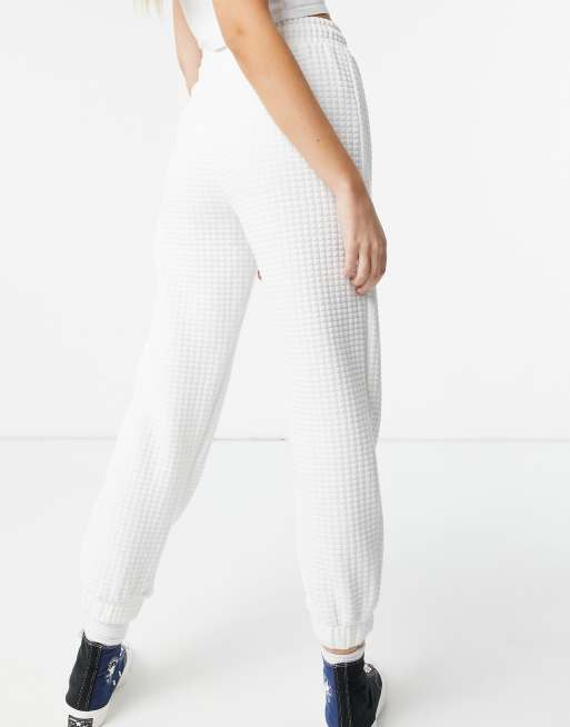 Bershka – Jogginghose mit Waffelstruktur in Weiß, 4 von 4