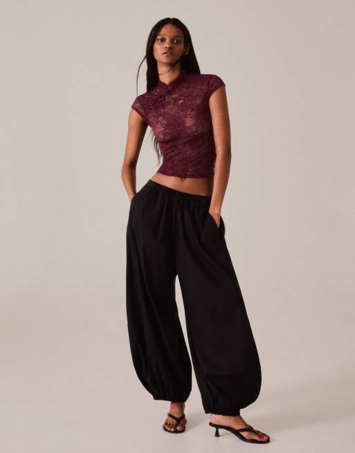 Bershka kanten top met sluiting in bordeauxrood, 4 van 5