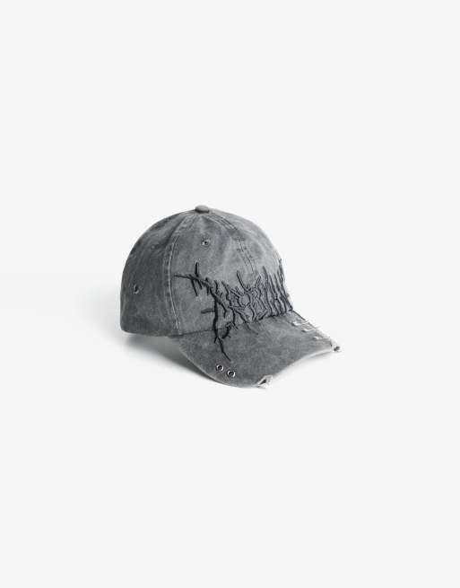 Bershka – Kappe in Schwarz mit Ösen