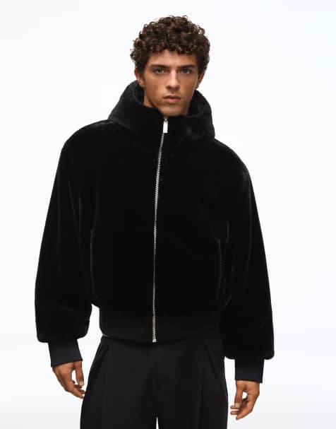 Bershka Kapuzenjacke aus Borg in Schwarz - view 1