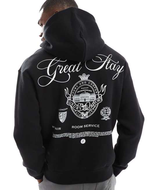 Bershka – Kapuzenpullover in Schwarz mit „Hotel Llaves“-Rückenprint