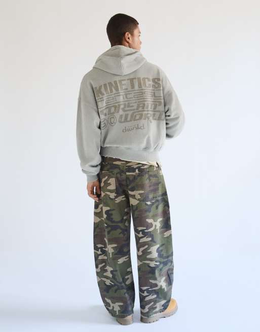 Bershka Kapuzenpullover mit Waschprint in Sand, 2 von 5