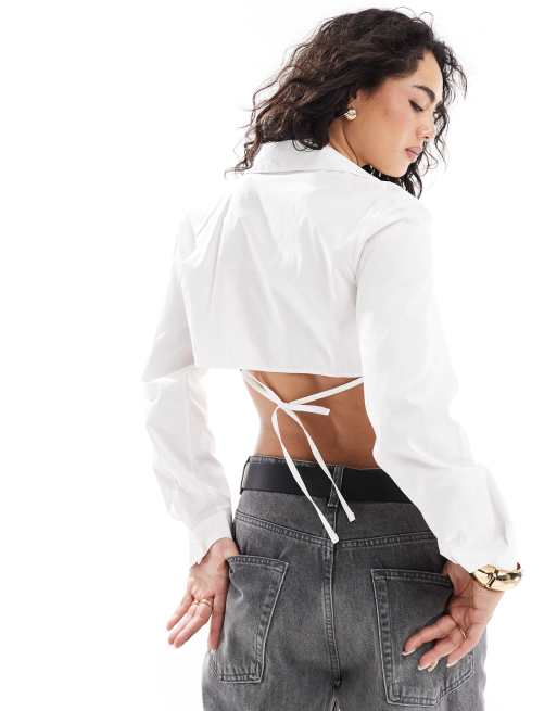 Bershka – Kastige Hemdbluse in Weiß mit Rückenschnürung