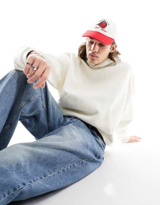 Bershka – Kastiger Kapuzenpullover in Ecru