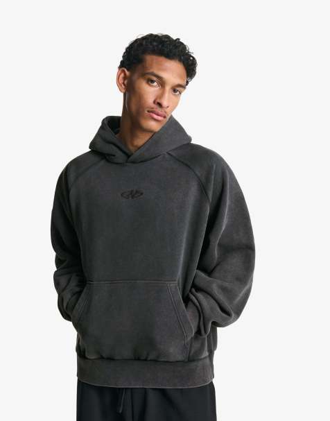 Bershka – Kastiger Kapuzenpullover in Schwarz und Weiß - view 1