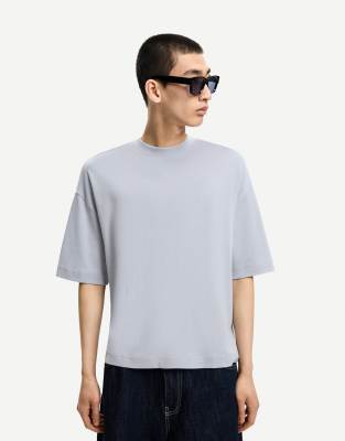 Bershka – Kastiges, kurzärmliges T-Shirt in Mittelblau - view 1