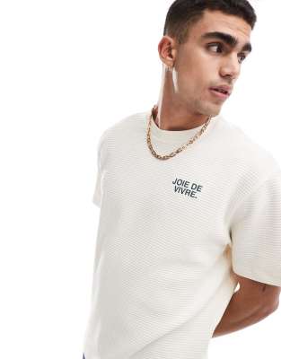 Bershka – Kastiges T-Shirt in Weiß mit Waffelstruktur