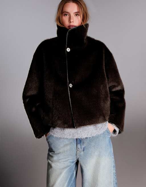 Bershka keerbaar dubbelzijdig jack met leren look in bruin, 4 van 6