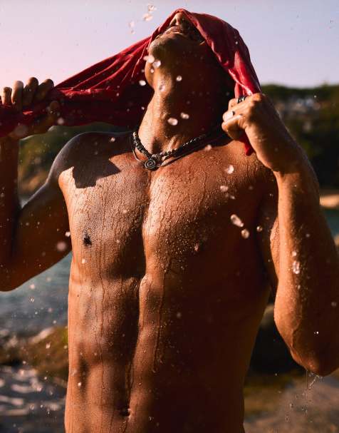 Bershka - Ketting met zwarte stenen in zwart - view 1