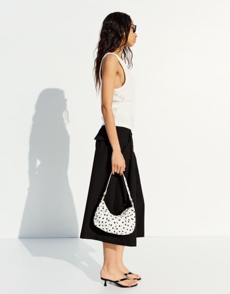 Bershka – Kleine Tasche in Weiß mit Polka Dots - view 1