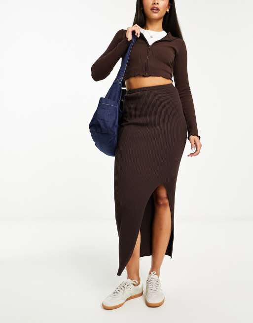 Tight midi outlet skirt outfit