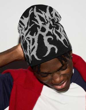 Bershka Knitted beanie in black