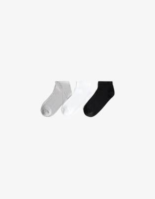 Bershka - Knöchelsocken in Grau, Weiß und Schwarz, 3er-Pack