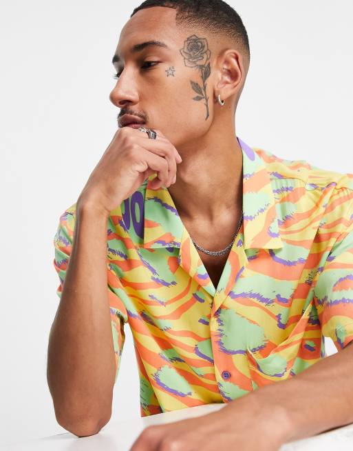 Bershka – Kolorowa koszula w abstrakcyjny wzór, 3 z 4