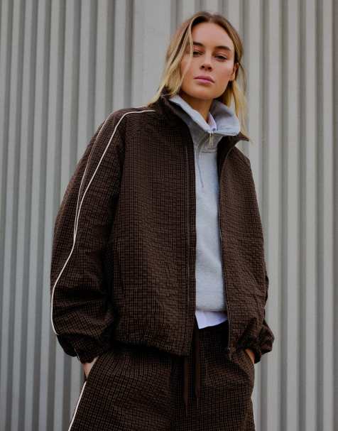 Bershka kontrast let jakke i brun - view 1