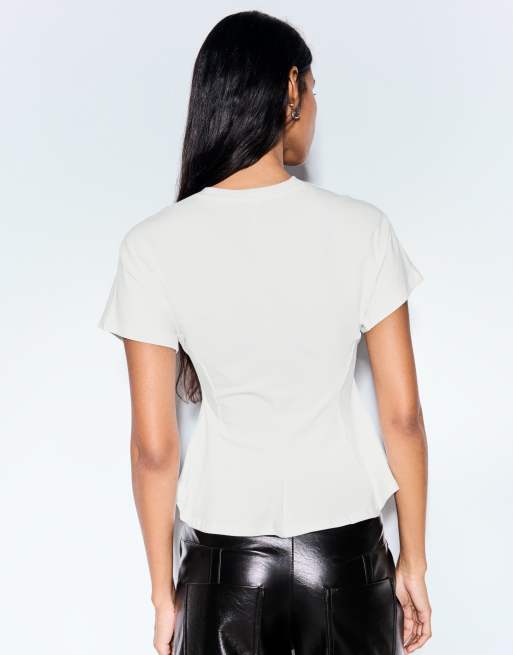 Bershka kortærmet peplum-T-shirt i råhvid, 2 af 5