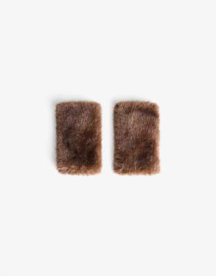Bershka - Kunstpelz-Fäustlinge in Braun-Brown