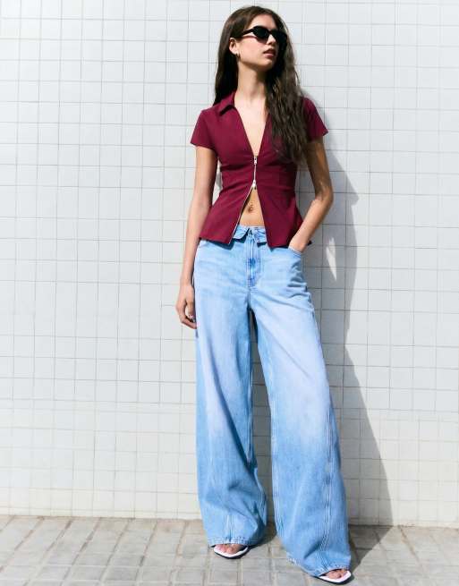 Bershka – Kurzärmlige Hemdbluse in Burgunderrot mit Reißverschluss und Print, 4 von 5