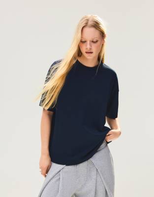 Bershka - Kurzärmliges Oversize-T-Shirt in Marineblau