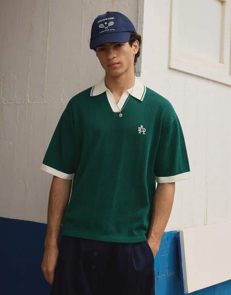 Bershka – Kurzärmliges Polohemd in Grün mit Print - view 1