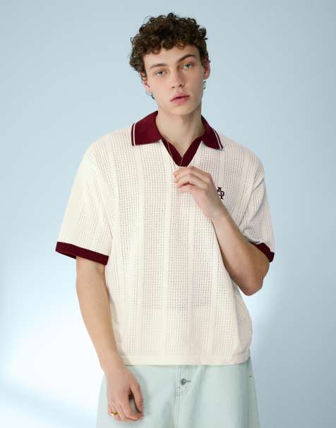 Bershka – Kurzärmliges Polohemd in Weiß mit Print - view 1