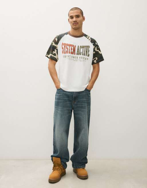 Bershka kurzärmliges Raglan-T-Shirt mit Print in Weiß, 2 von 7