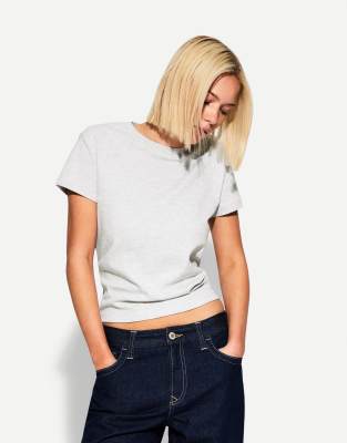 Bershka - Kurzärmliges T-Shirt aus schwerer Baumwolle in Grau
