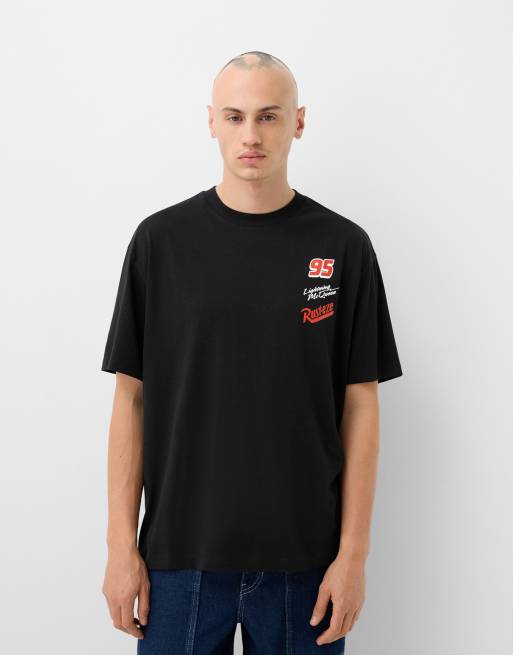 Bershka – Kurzärmliges T-Shirt in Schwarz mit „Cars“-Prints, 3 von 4