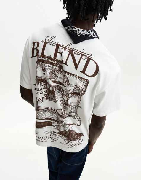 Bershka – Kurzärmliges T-Shirt in Weiß mit Print - view 1