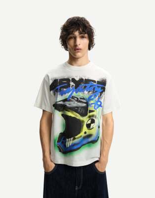 Bershka – Kurzärmliges T-Shirt in Weiß mit Print - view 1