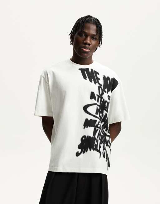 Bershka – Kurzärmliges T-Shirt in Weiß mit Print