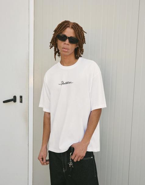 Bershka – Kurzärmliges T-Shirt in Weiß mit Print - view 1
