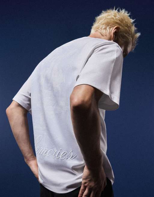 Bershka – Kurzärmliges T-Shirt in Weiß mit Print, 2 von 4