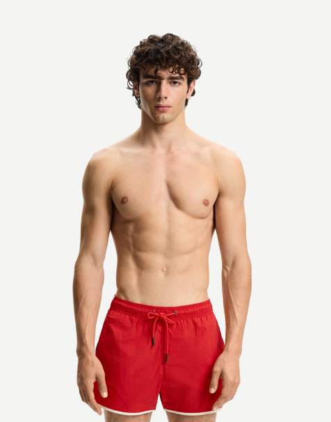 Bershka – Kurze Badeshorts in Rot mit Einfassung - view 1