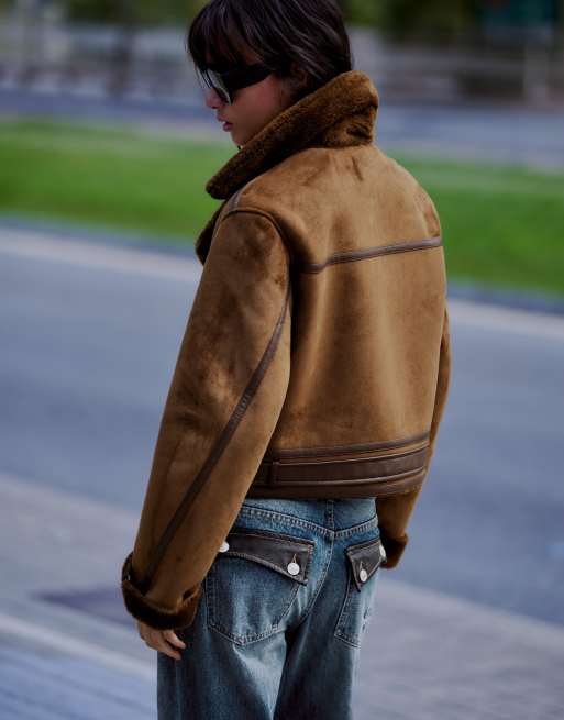 Bershka kurze doppelseitige Bikerjacke in Braun, 3 von 6