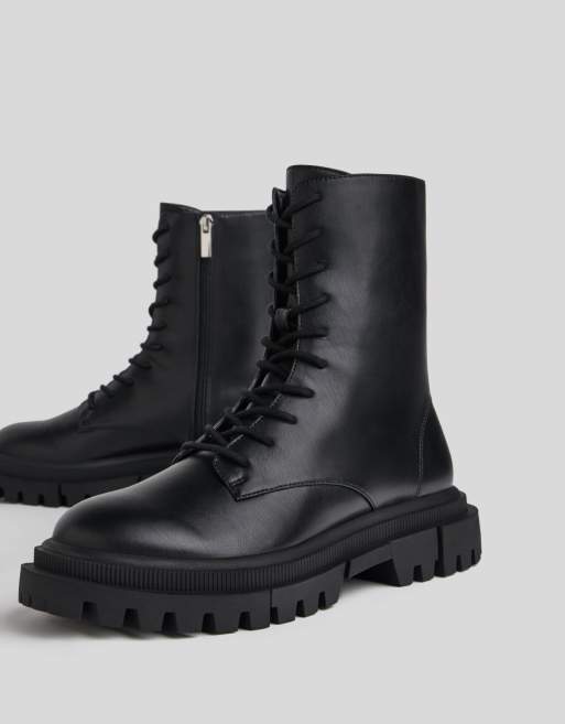 Black boots bershka hotsell