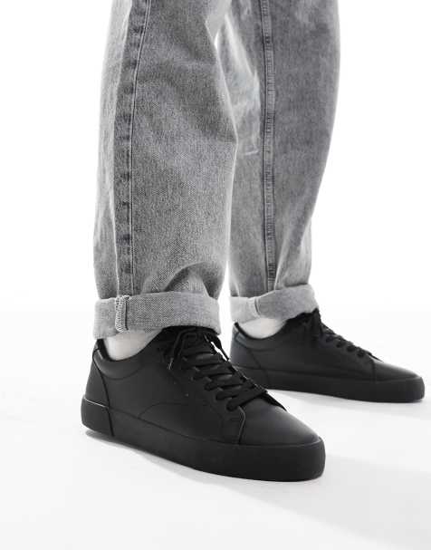 Bershka lace up sneakers in black - view 1