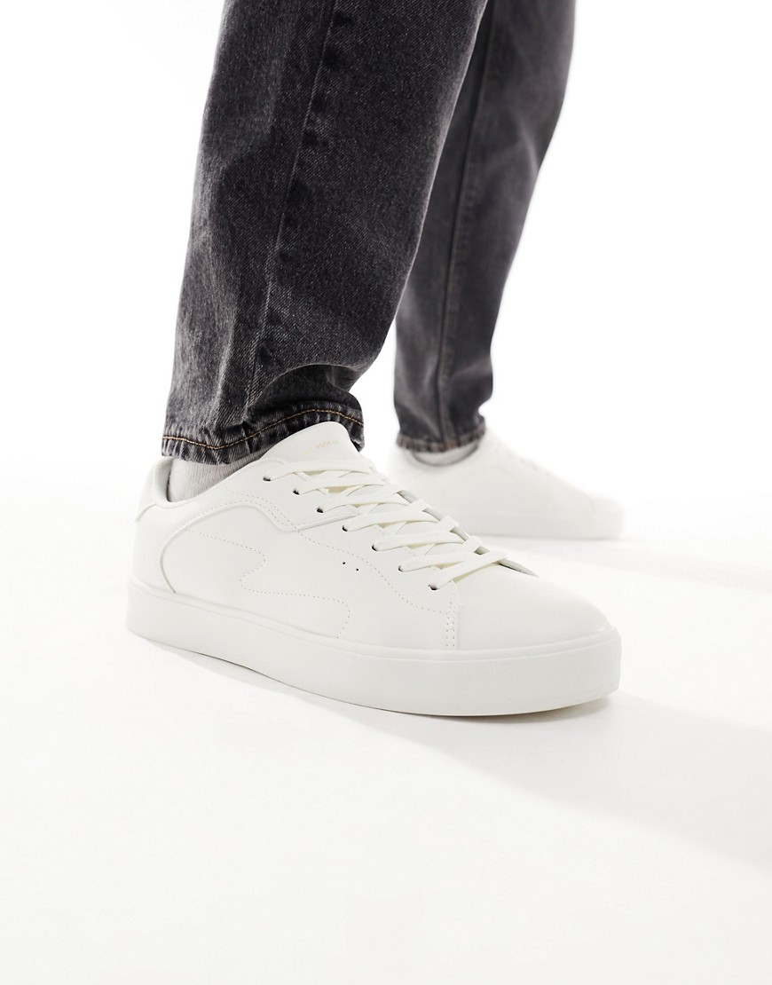 Bershka lace up trainer in white