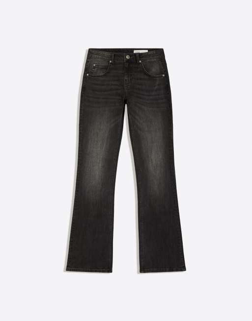 Bershka lågmidjade smala bootcut-jeans i svart, 5 av 5